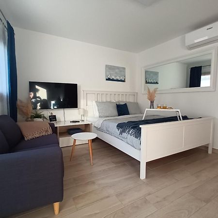 App Hedonist Apartamento Novigrad Istria Exterior foto